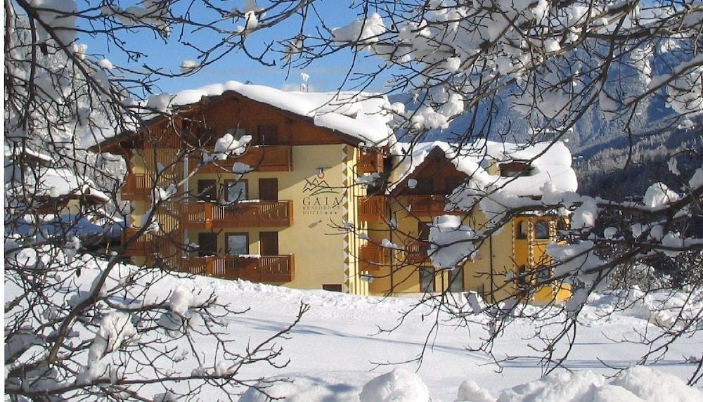 Gaia Residence Hotel Mezzana  Εξωτερικό φωτογραφία