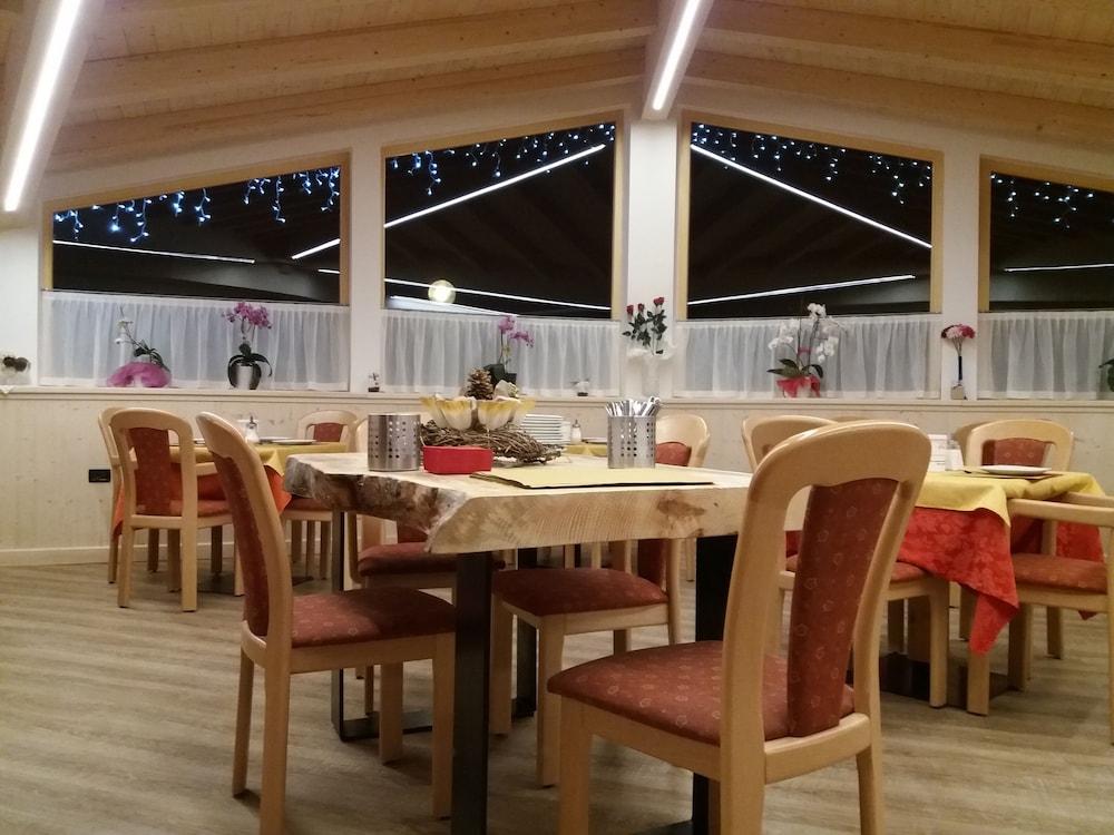 Gaia Residence Hotel Mezzana  Εξωτερικό φωτογραφία