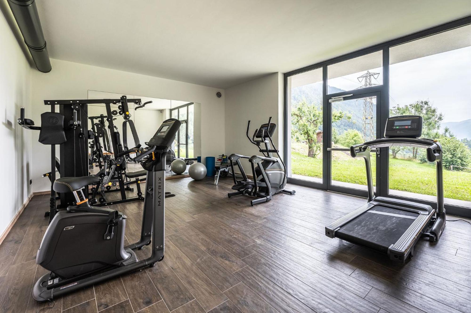 Gaia Residence Hotel Mezzana  Εξωτερικό φωτογραφία