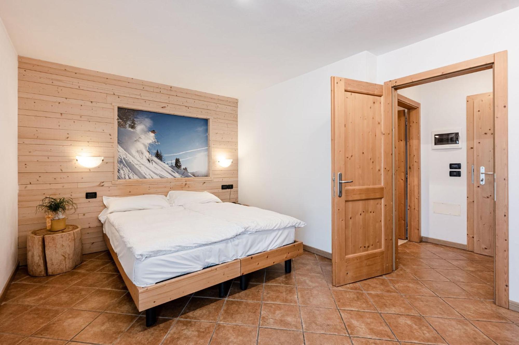 Gaia Residence Hotel Mezzana  Εξωτερικό φωτογραφία