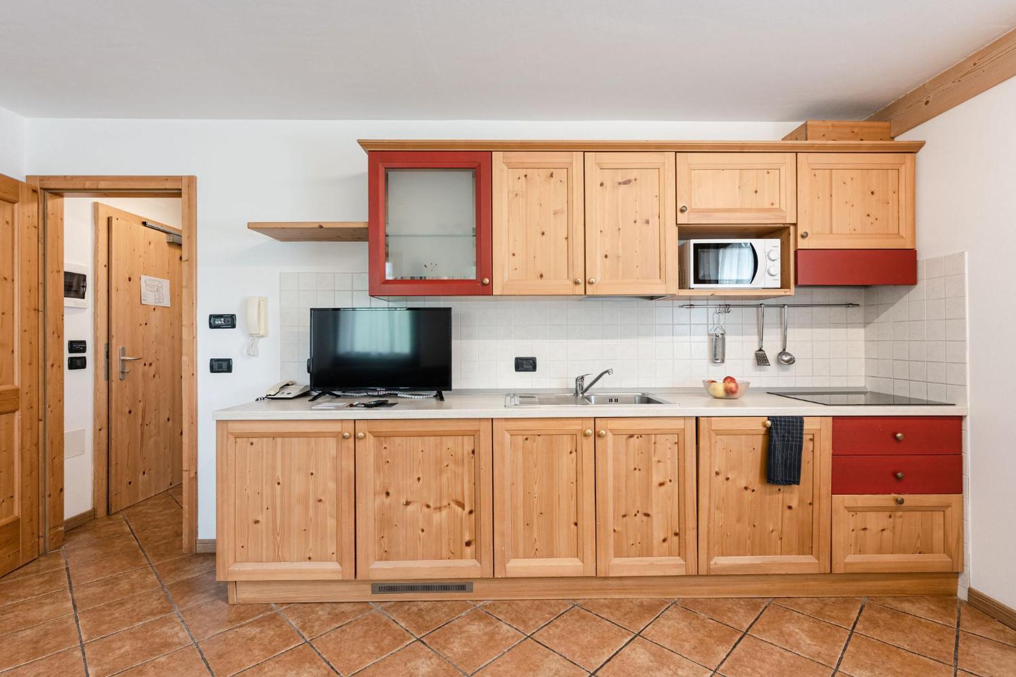 Gaia Residence Hotel Mezzana  Εξωτερικό φωτογραφία